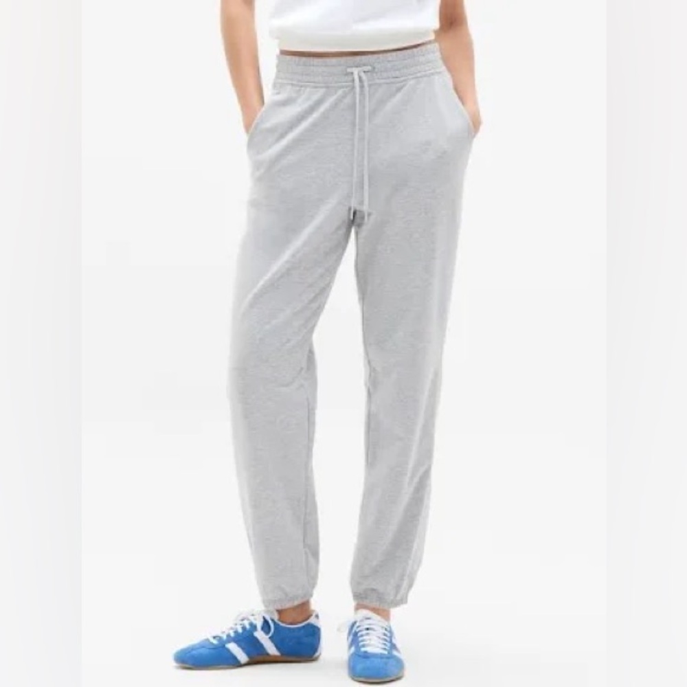 Athleta women’s retroterry joggers